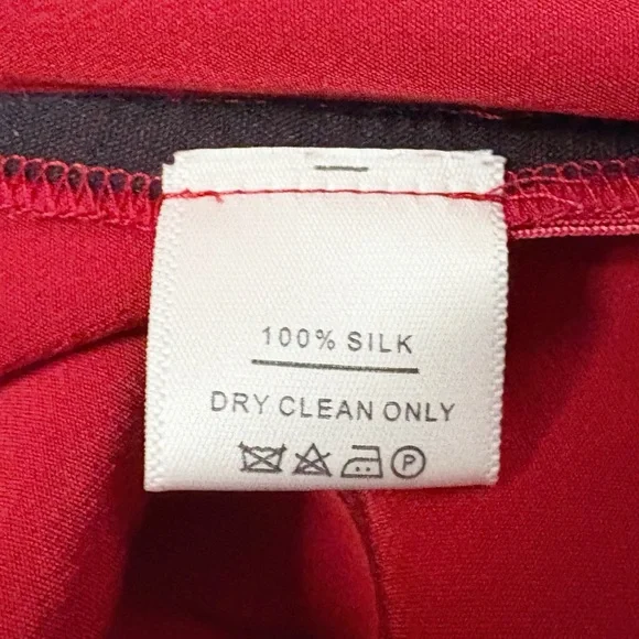 Cuyana Silk High Rise Pleated Wide-Leg Trouser Pant in Poppy Red - Picture 8 of 8